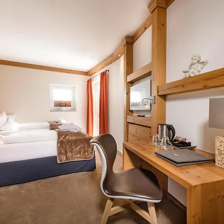 戴恩英格尔酒店 4* 上施陶芬