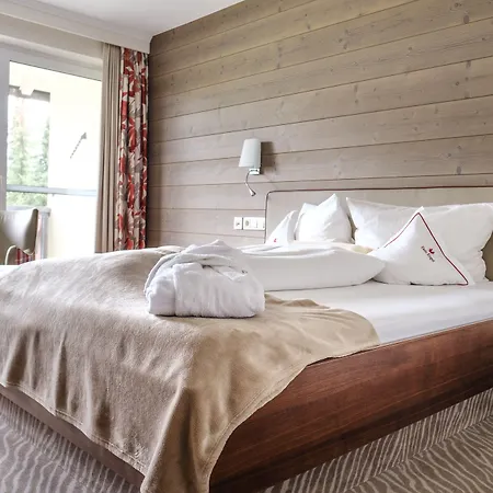 戴恩英格尔酒店 上施陶芬