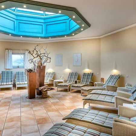 戴恩英格尔酒店